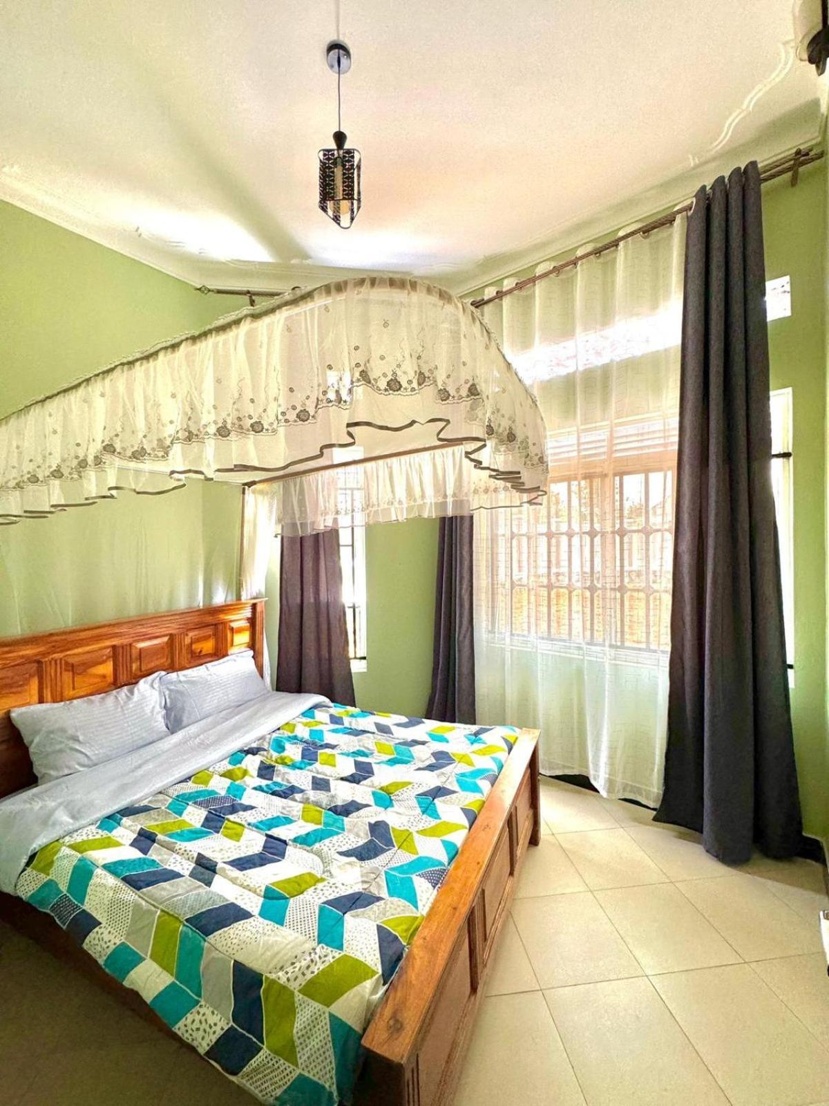 Entula Safari And Accommodation Mbarara Exterior foto